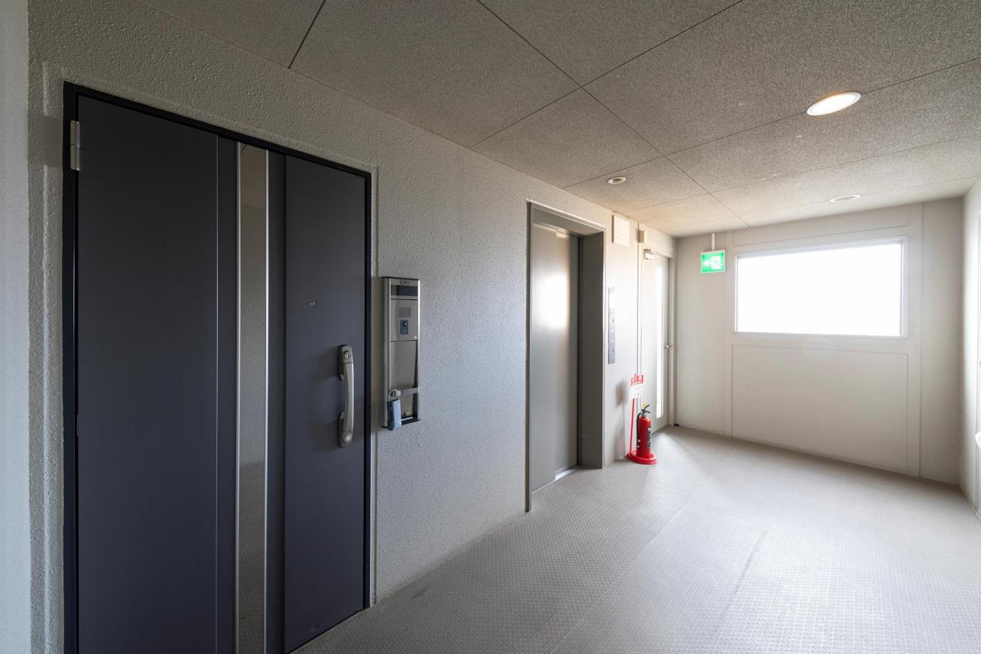 クリスタルコート難波 Apartment Osaka Exterior photo