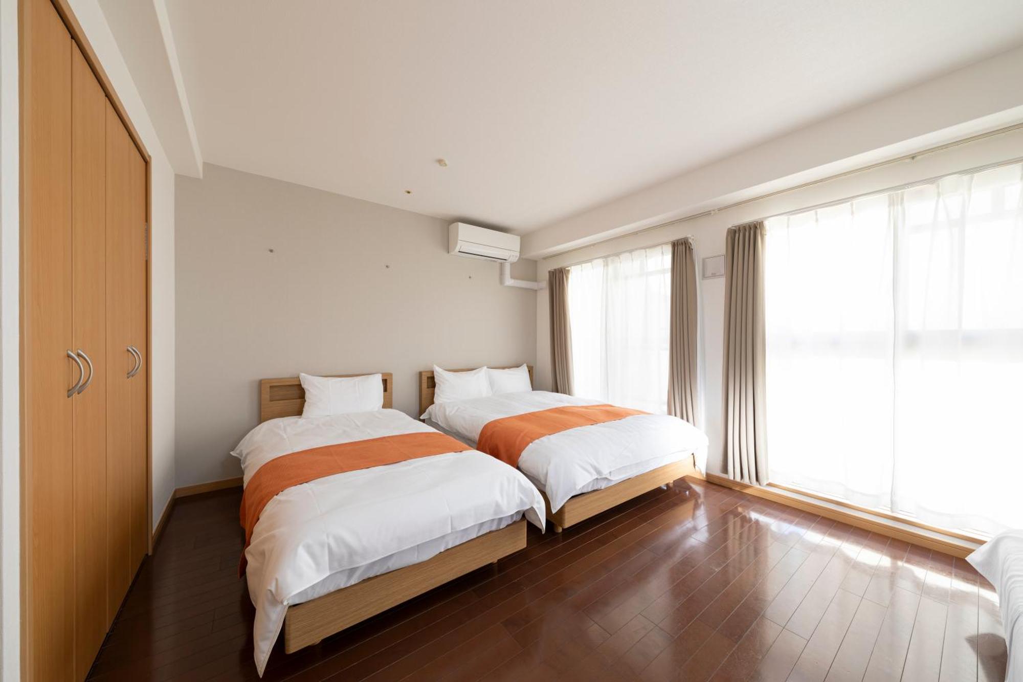 クリスタルコート難波 Apartment Osaka Exterior photo