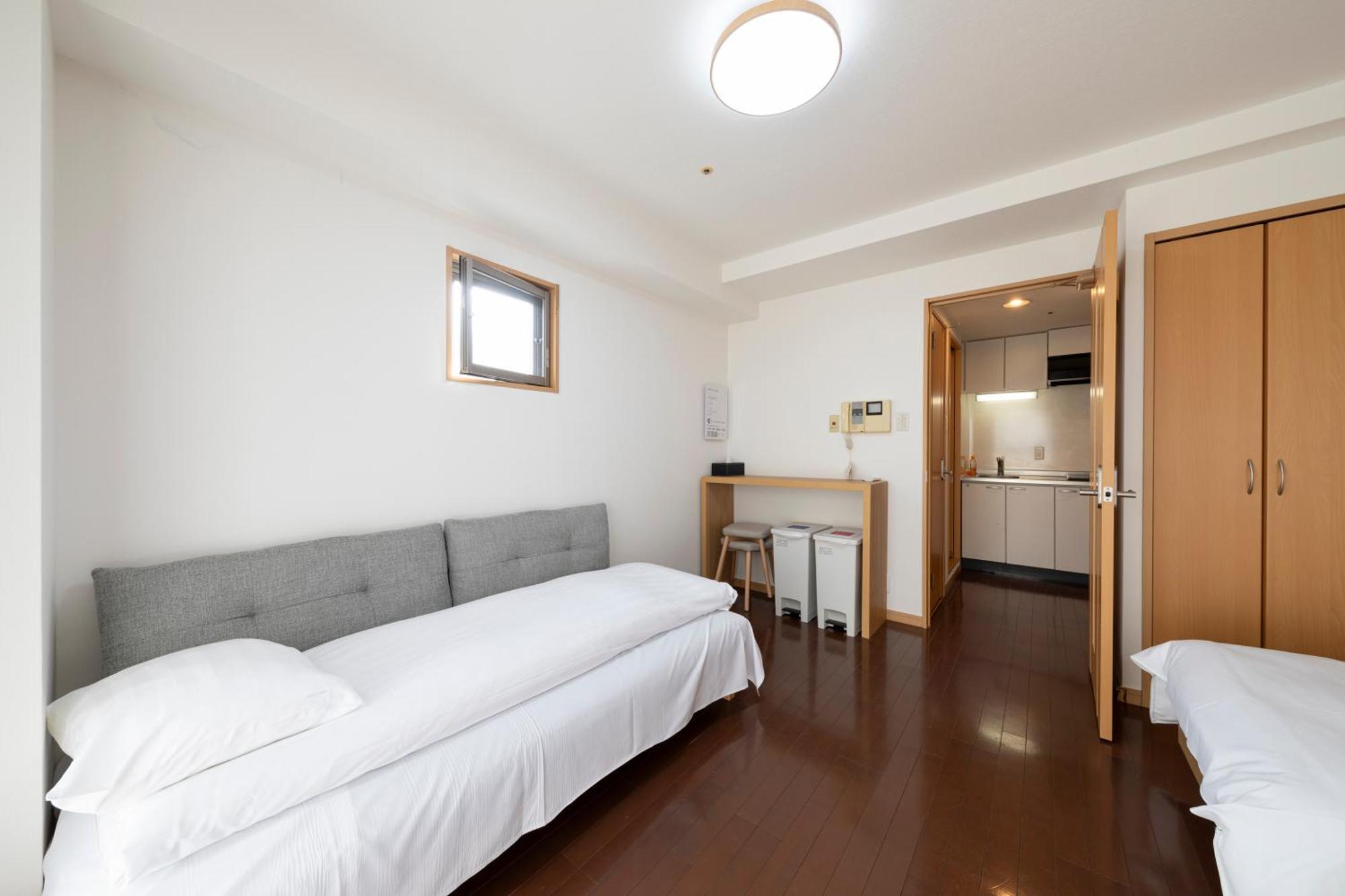 クリスタルコート難波 Apartment Osaka Exterior photo
