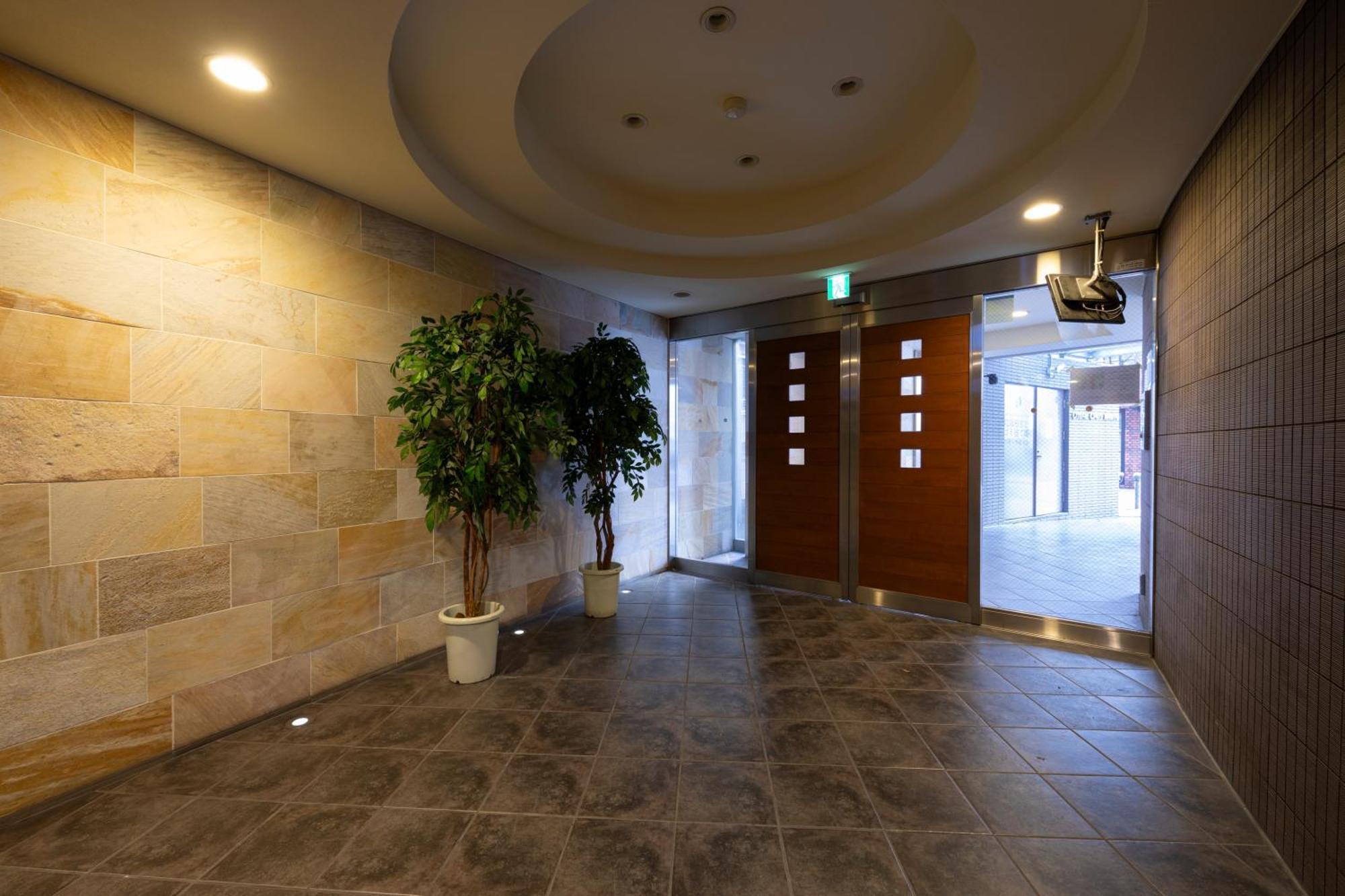 クリスタルコート難波 Apartment Osaka Exterior photo